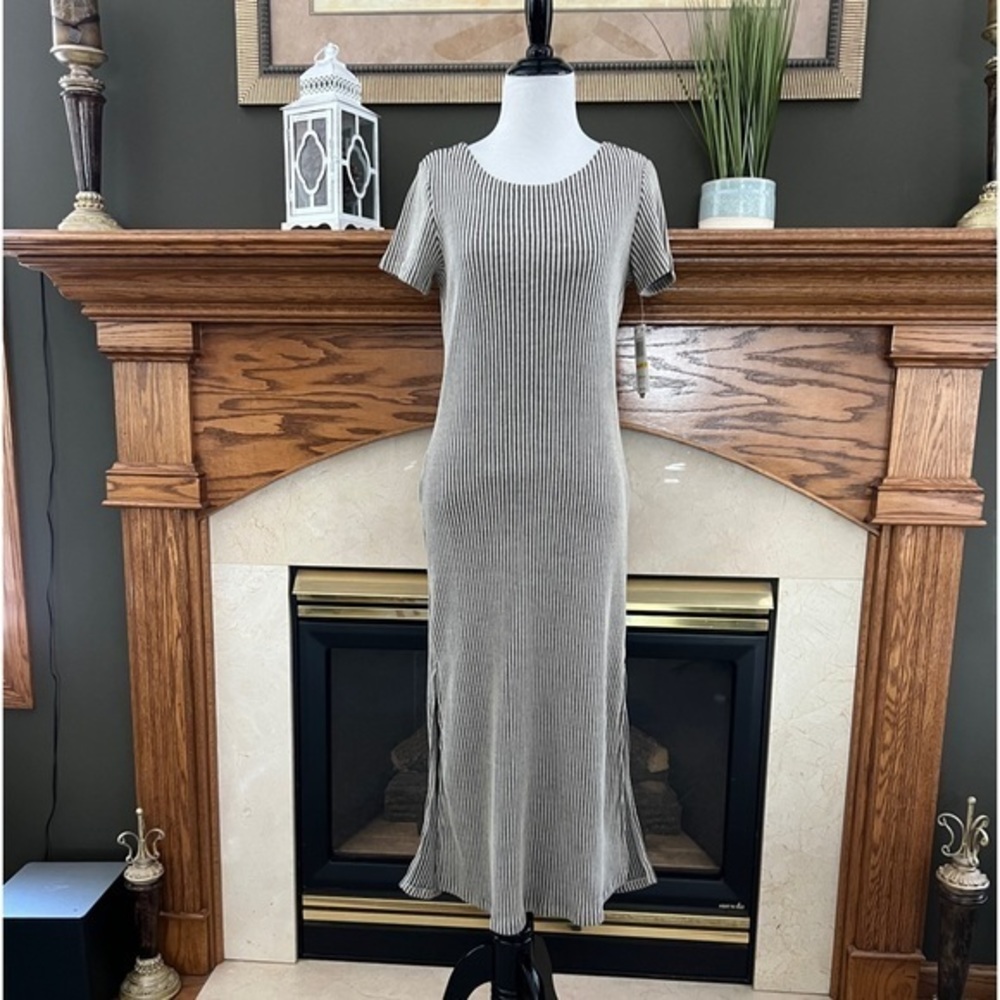 GB Gianni Bini Cinnamon Girl Bodycon Midi Dress‎ Sz. M NWT